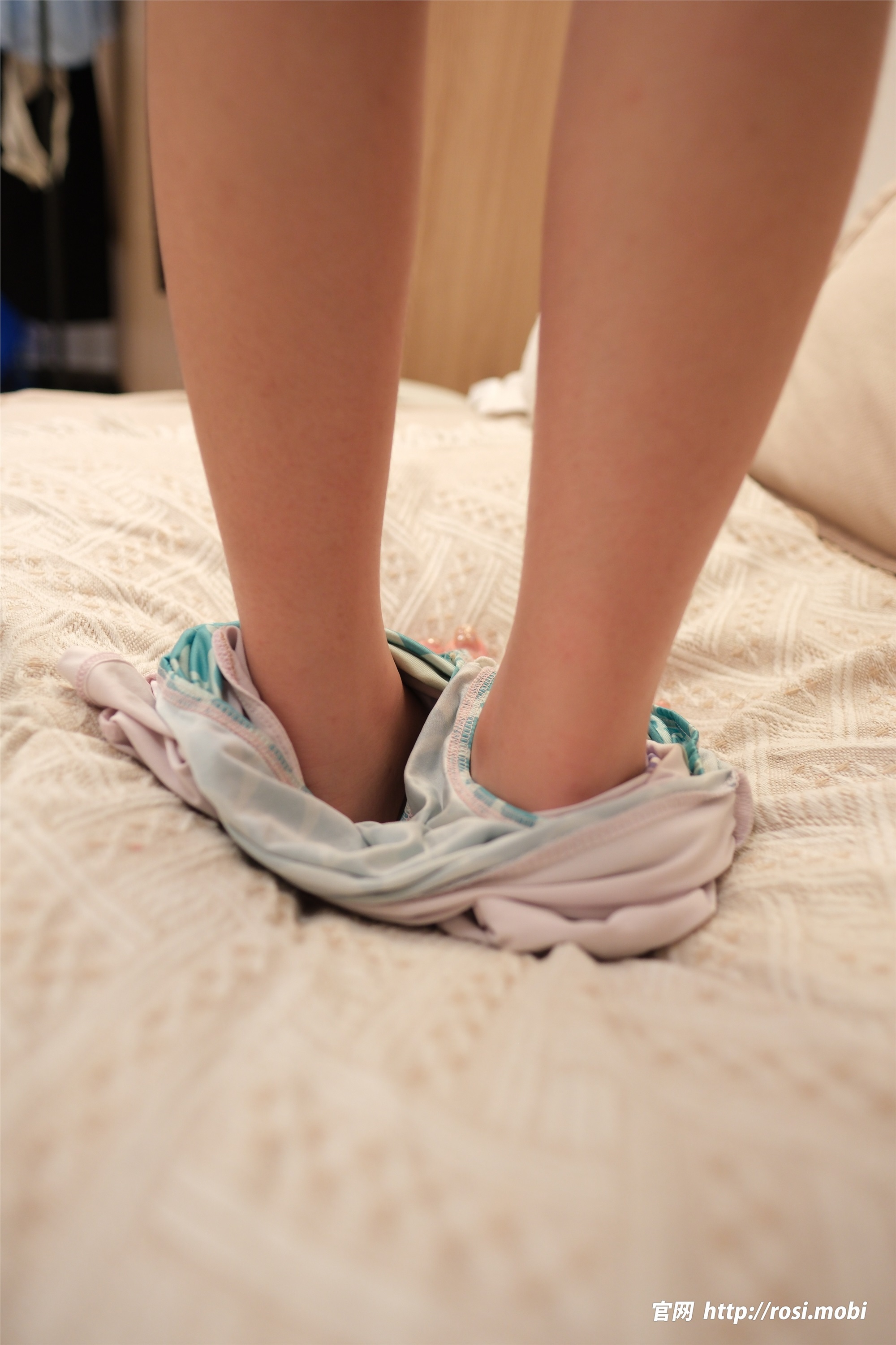 ROSI写真 2025.06.10 NO.4936